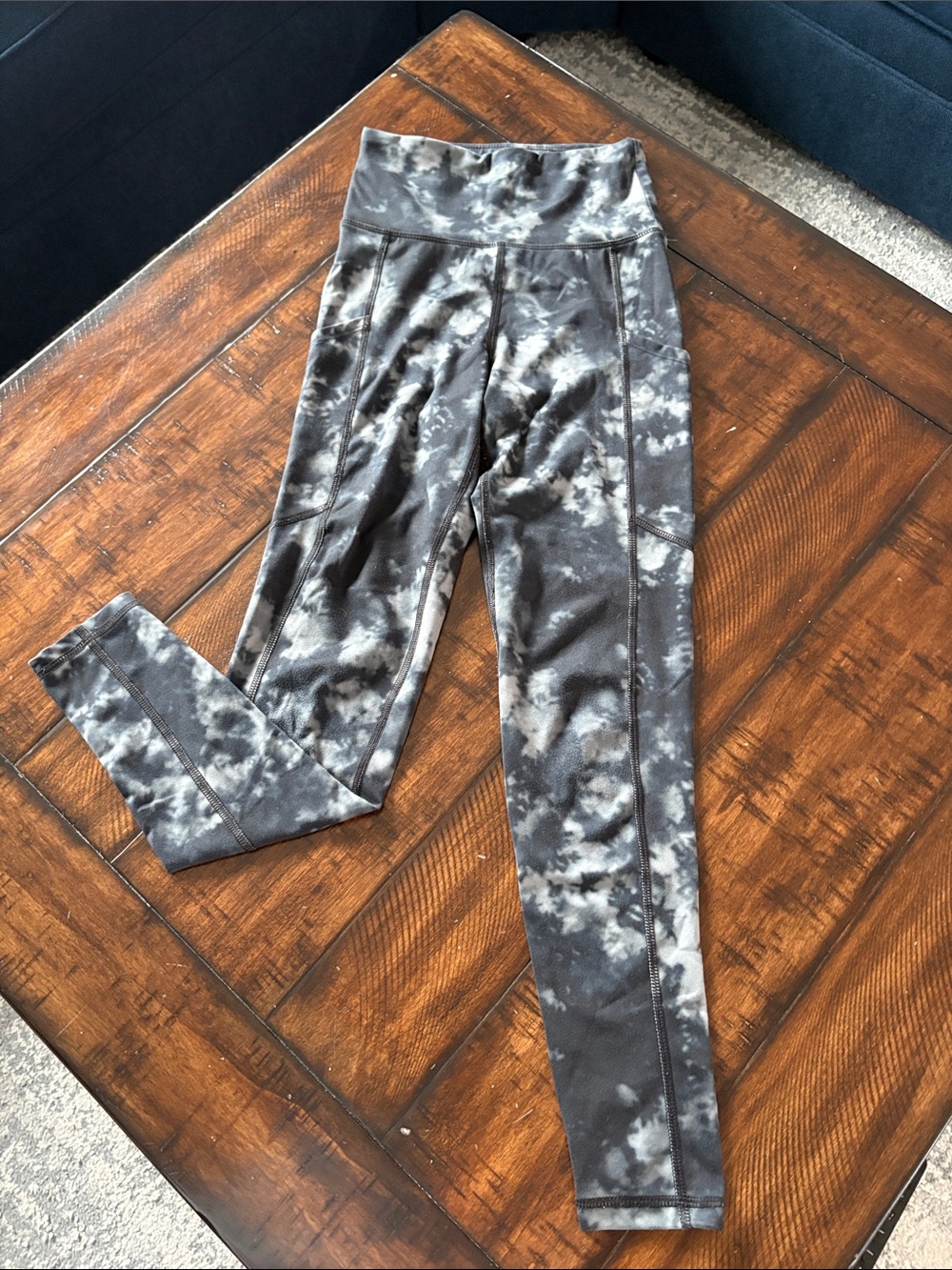 American Eagle: Tie-Dye Performance Leggings - Gray